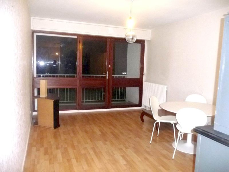 VENDU PAR NOS SOINS: T2 de 49m² MERIGNAC ARLAC PROX TRAM